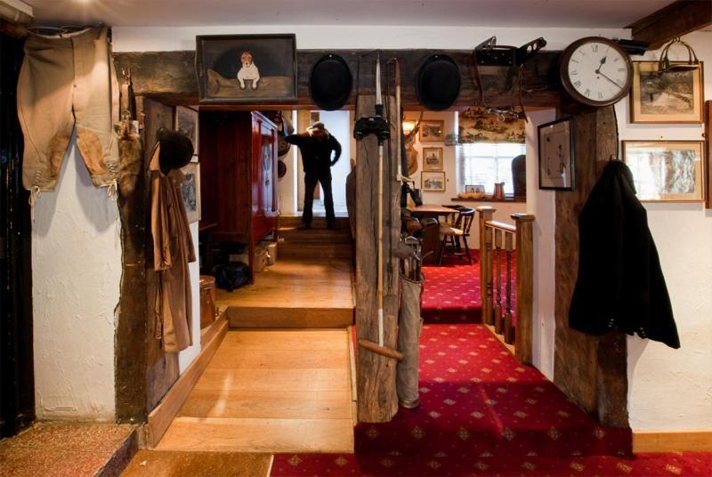 Hotel The Hood Arms Kilve Exterior foto