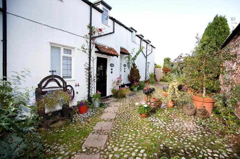 Hotel The Hood Arms Kilve Exterior foto